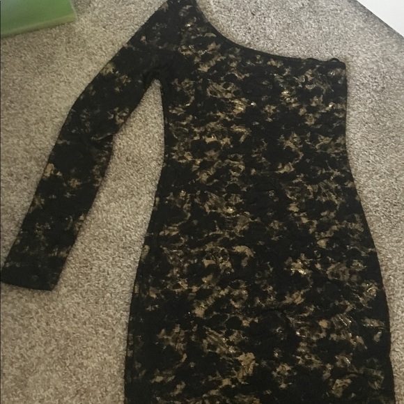 Forever 21 One Long Sleeve Dress - Picture 3 of 5